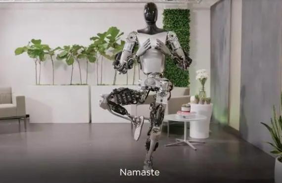 新浦京8883颠覆认知！特斯拉人形机器人展示惊人能力还能独立完成瑜伽动作(图1)