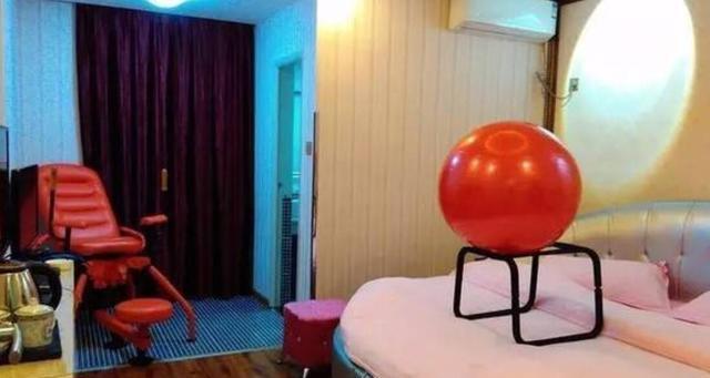 新浦京8883酒店情侣套房中的“圆球”是干嘛的？(图2)