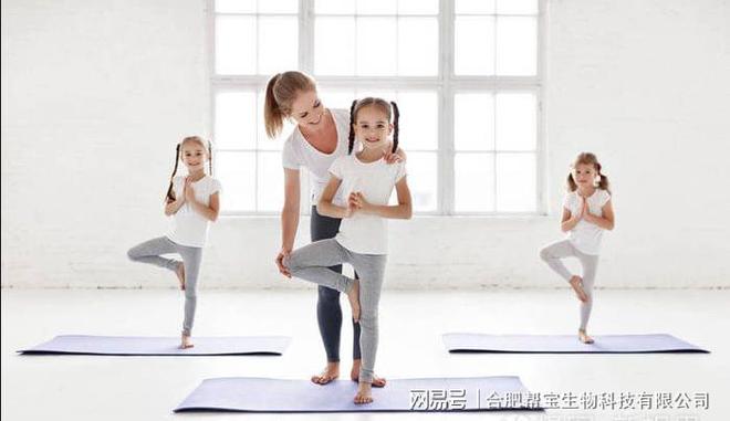 新浦京8883练习少儿瑜伽 对孩子有哪些好处？(图3)